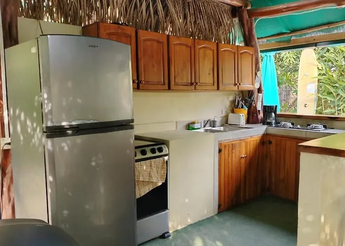 Casa Mango- Family Friendly 2 Bedroom, 2 Bath Сasa de vacaciones
