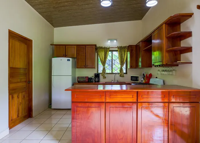 Casa Mango- Family Friendly 2 Bedroom, 2 Bath *