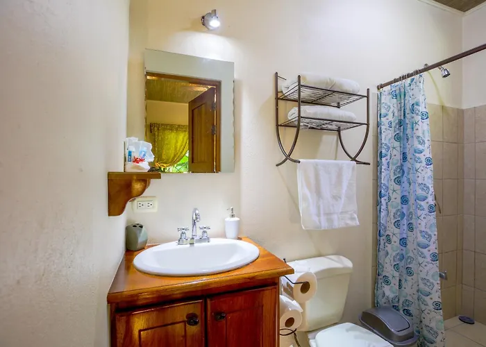Casa Mango- Family Friendly 2 Bedroom, 2 Bath Сasa de vacaciones