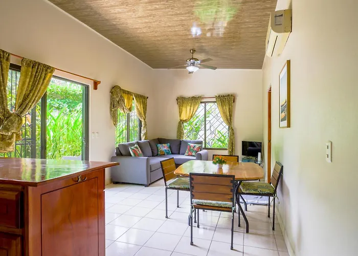 Casa Mango- Family Friendly 2 Bedroom, 2 Bath Nosara